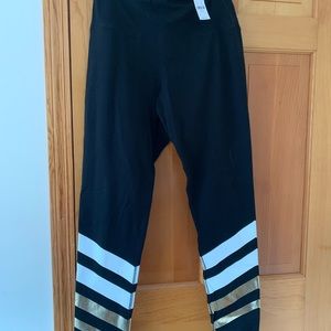 Black and gold leggings